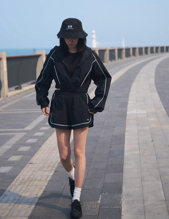 原創功夫女足熱映中，張小斐御姐氣場，高階、高智的女性美撲面而來
