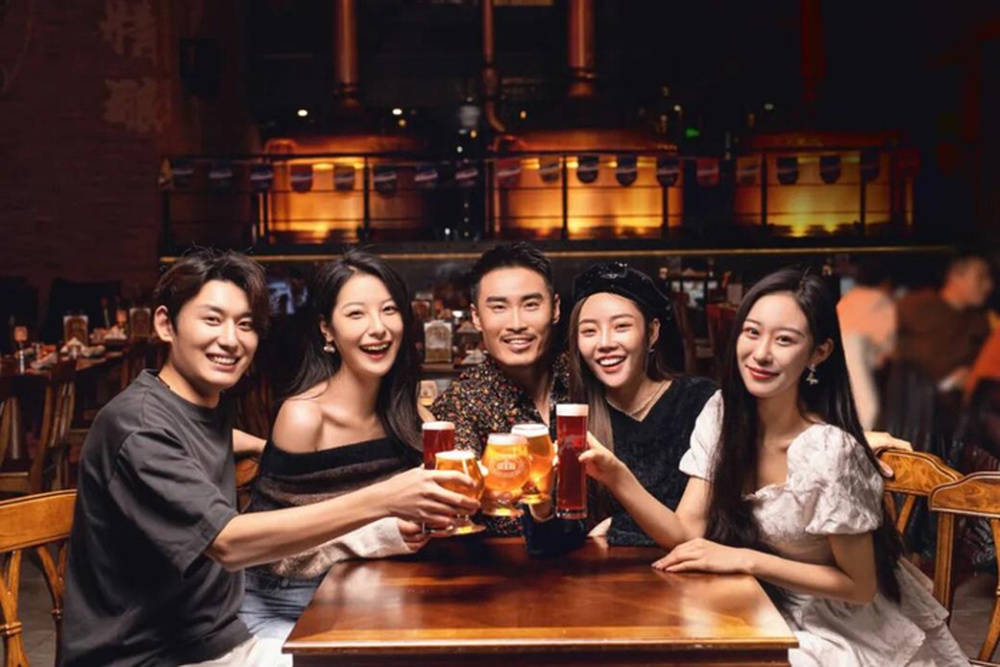 亮點搶先看！來青島西海岸新區金沙灘啤酒城吃遍美食