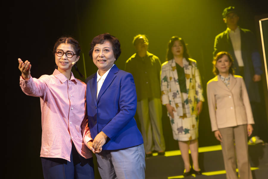 中小學“掌門人”溫情演繹教育家精神，原創話劇《校長的故事》在滬上演