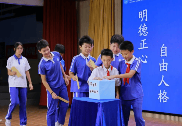 打造“高鐵”主題畢業典禮，深圳這所小學送別首批畢業生