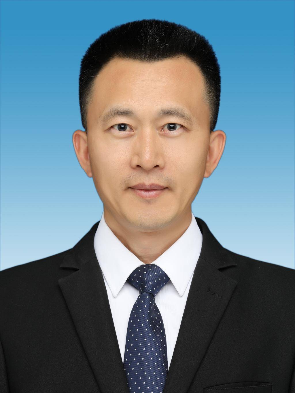 於祥成任華南理工大學黨委書記，其曾在湖南大學、新疆師範大學、合肥工業大學任職