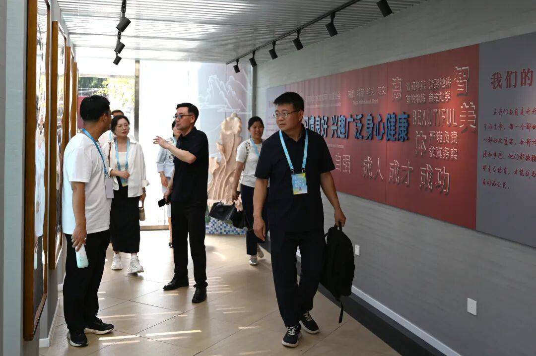 有朋自燕趙來！河北省滄州市鹽山中學走進忻州實驗中學考察交流
