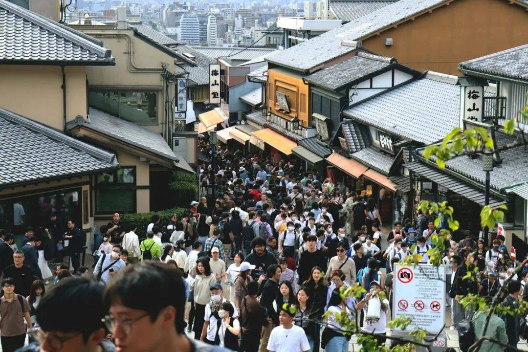韓國網紅怒曝日本京都飯店搞“陰陽選單”，同行中國女性索要日文選單時被反覆問“會日語嗎？”