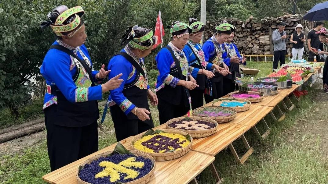 麻栗坡縣八布鄉“關秧門”文化旅遊節啟幕