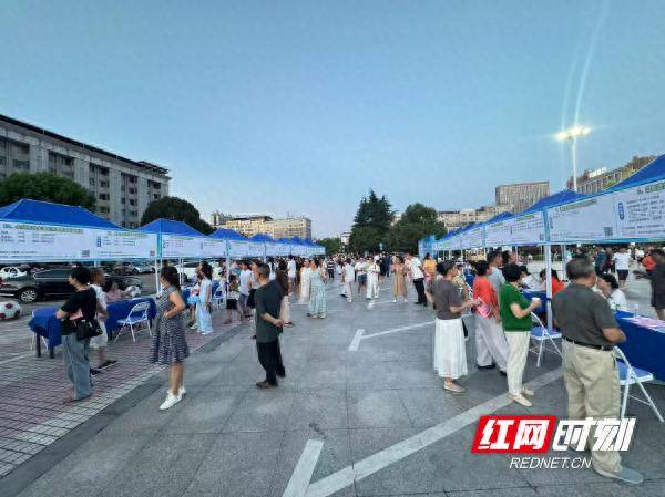 冷水灘區開展“百日千萬招聘專項行動”夜市招聘會 2026-07-27 15:53:07