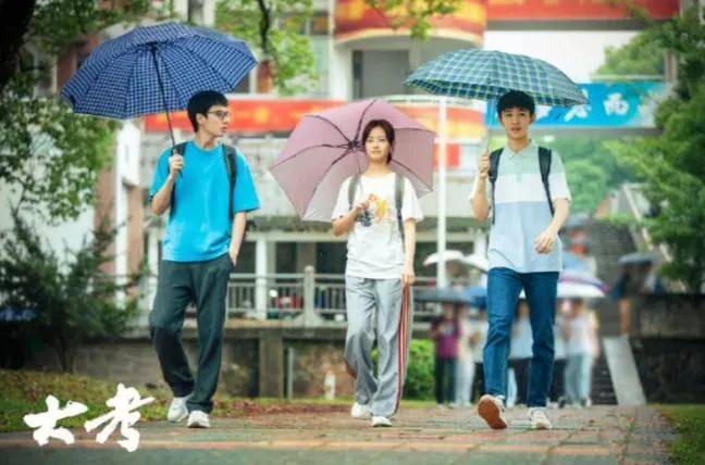 原創補錄3輪還缺1000人！會計、計算機這些“閉眼填”的熱門專業，今年沒人要了？