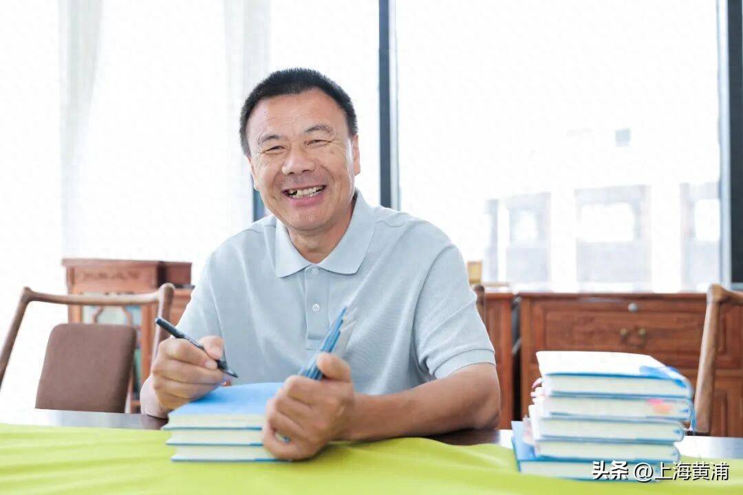 58歲送外賣8年，如今他榮獲魯迅文學獎詩歌獎