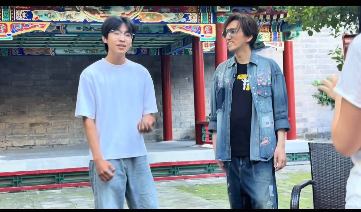林志炫與大學生合唱交流，受邀學生：現場聽歌比CD還好聽
