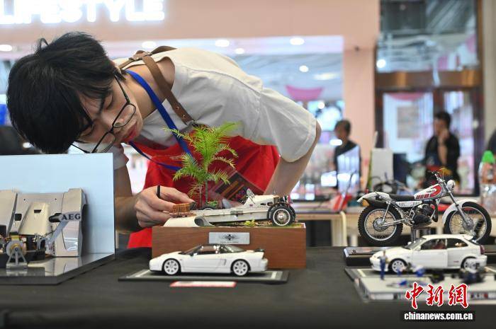 動漫機甲微縮模型同臺競技 數百高手競逐“香港國際模型大賽2026”