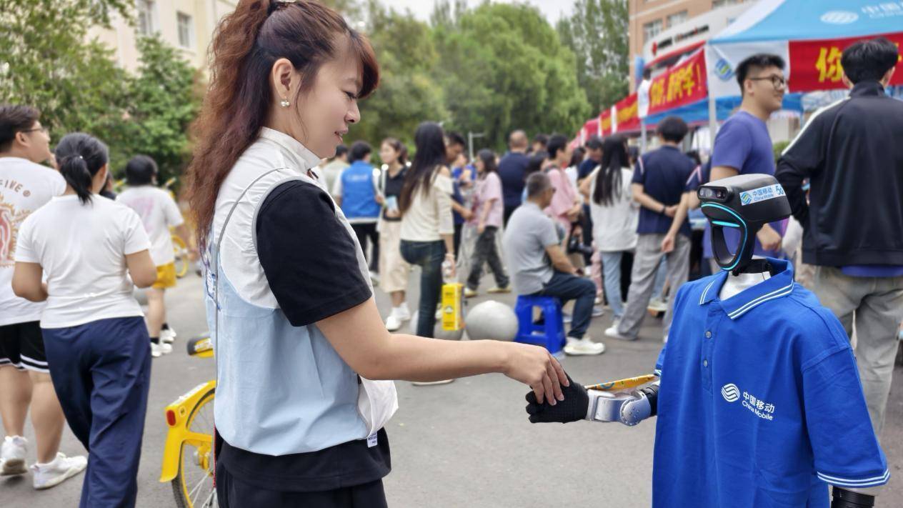 萌新報到！哈爾濱移動以心級服務，伴你開啟大學時光