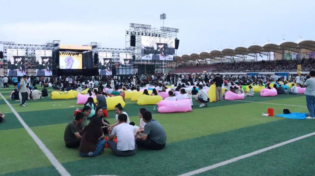 圖集 | 音浪燃鎳都！一起收藏礦冶之聲音樂生活節的滾燙瞬間