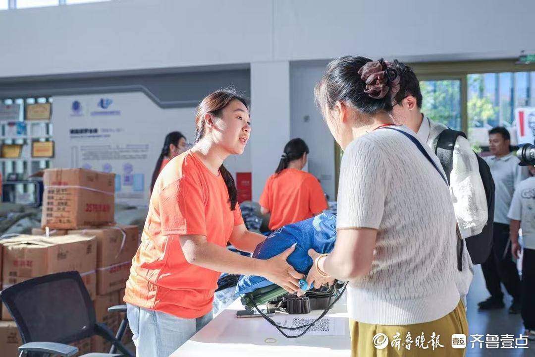 科技賦能溫情迎新，山東外國語職業技術大學喜迎2026級新生