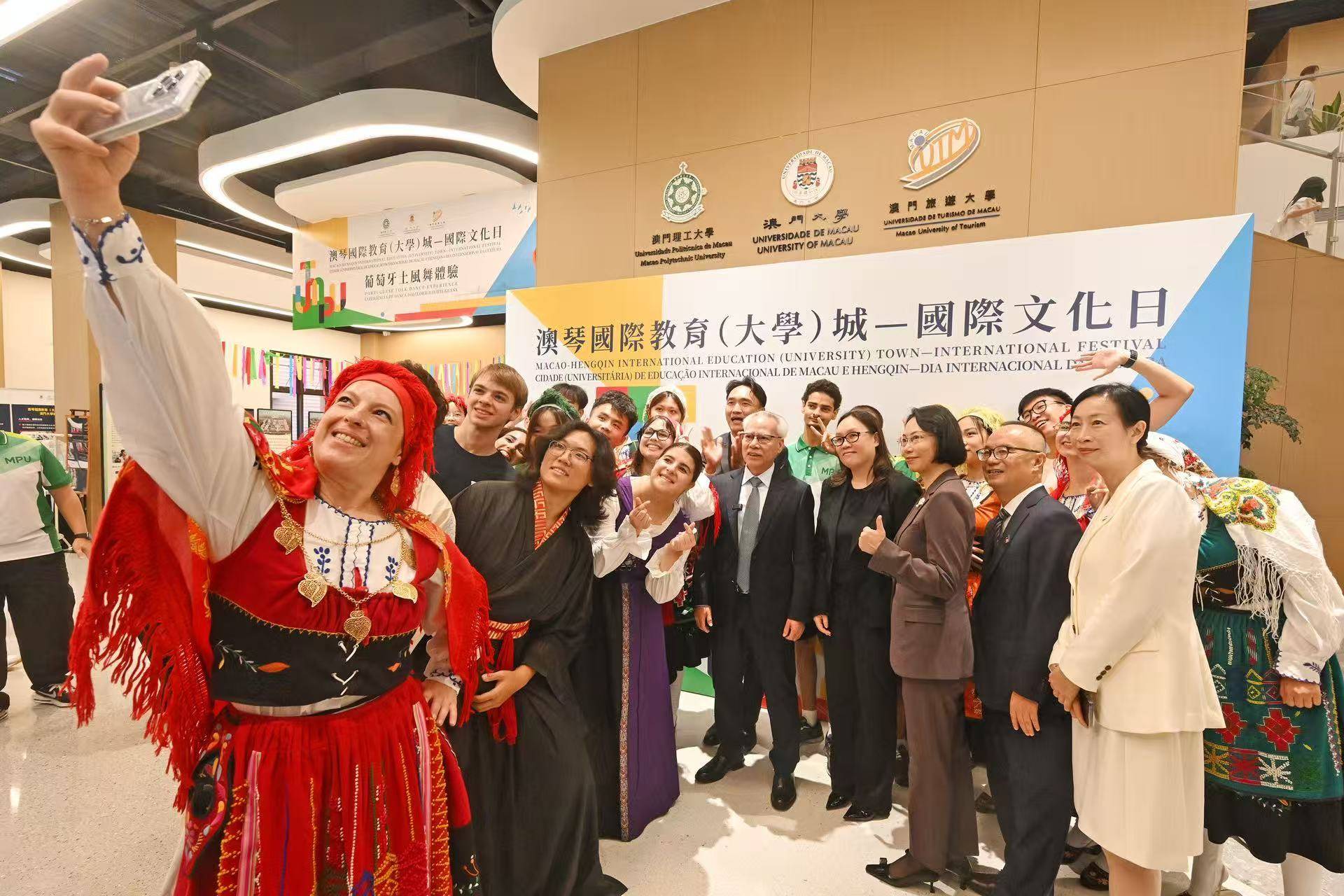 澳門三校首次聯合開學，逾1450名研究生開啟雙城求學之旅