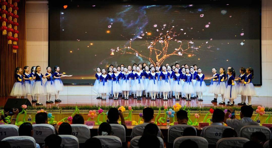 向美教育結碩果，臨沂柳青苑小學獲全市中小學生合唱展演佳績