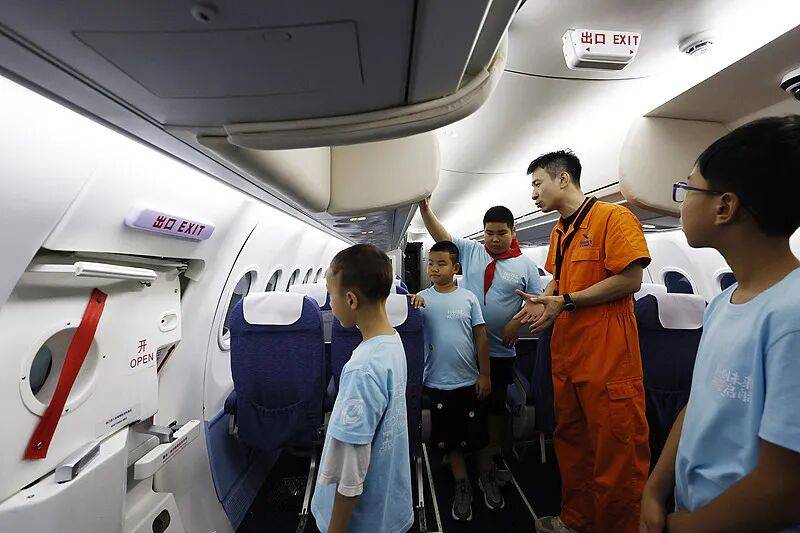 航空業人才爭奪戰前移：啟蒙從中學課堂開始