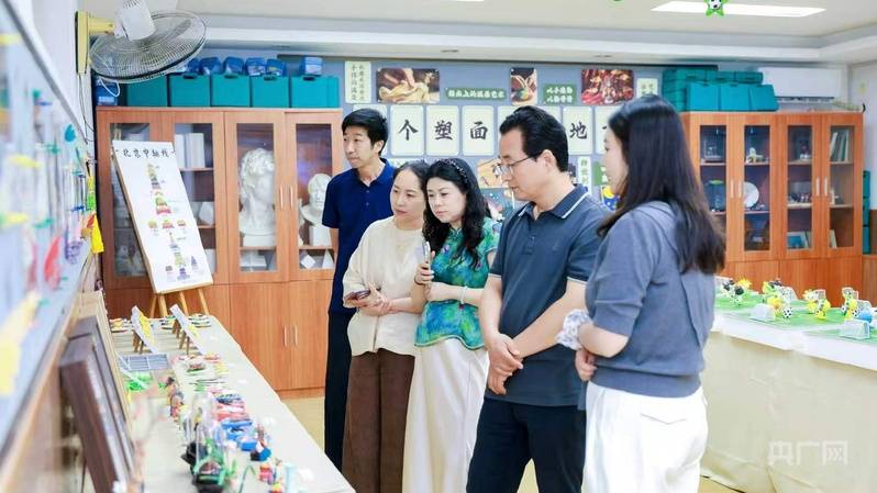 北京市第十八中學時光學校開展非遺麵塑主題美育活動