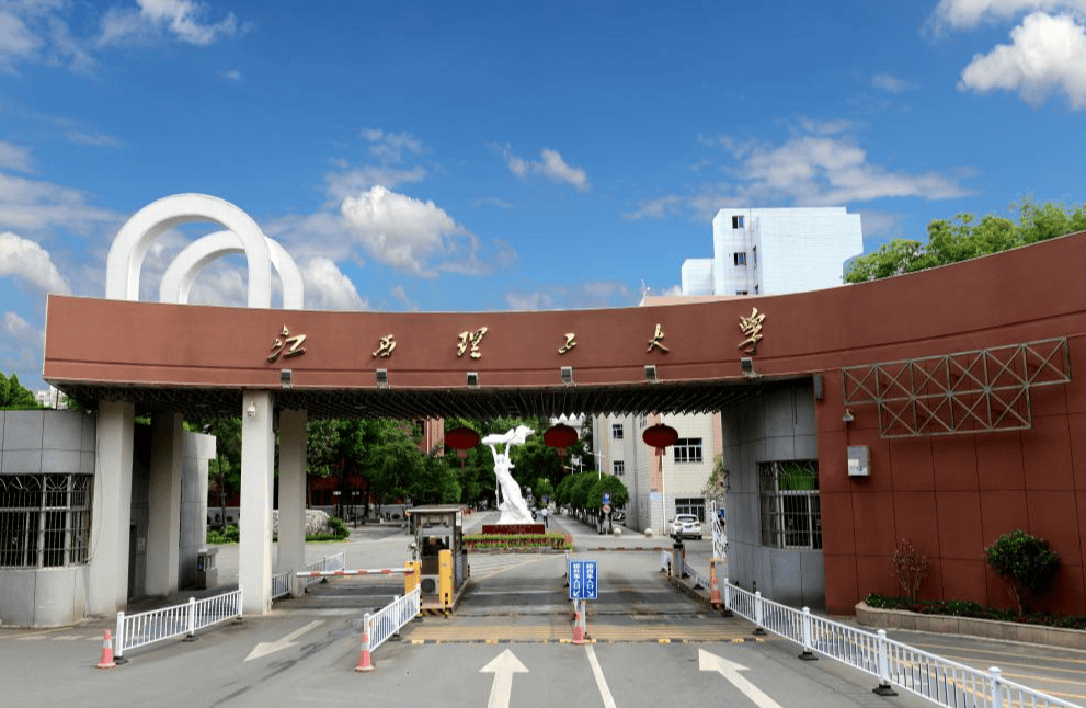 原創江西改名“很成功”的3所大學，知名度更高，分數逐漸上漲