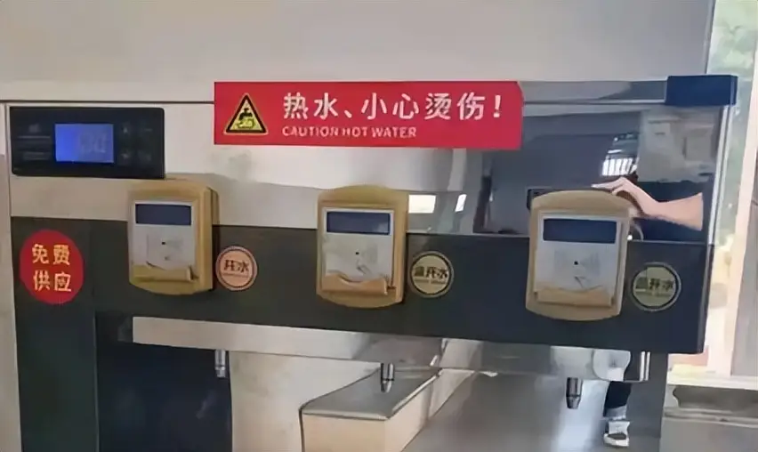 原創更換飲水機濾芯要學生平攤費用？廣西這所中學的做法惹爭議